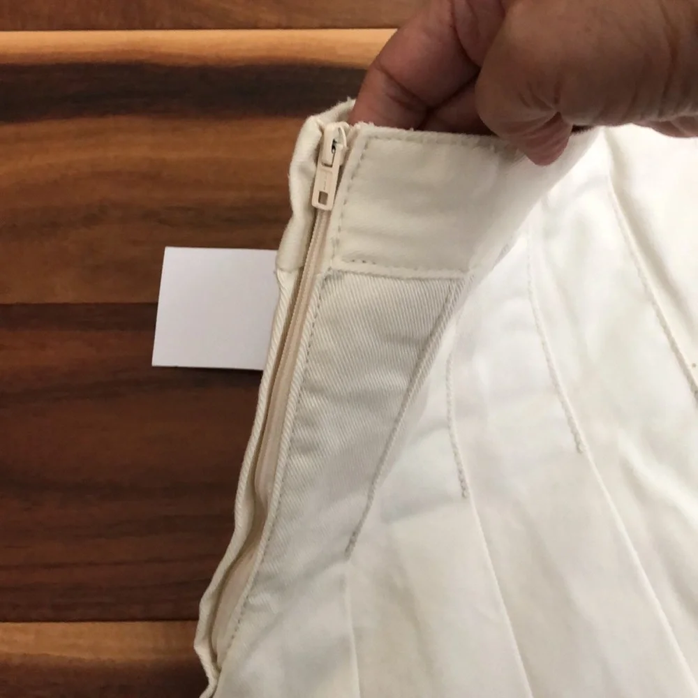 BRANDY MELVILLE J GALT IVORY COTTON PLEATED COTTON SKORT SIZE SMALL NEW - Picture 6 of 10